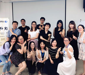 演讲社团定期组织活动，提高员工演讲沟通技巧和领导力，培养管理者、外联岗位（如销售、商务、采购等）的沟通、表达和逻辑思维能力